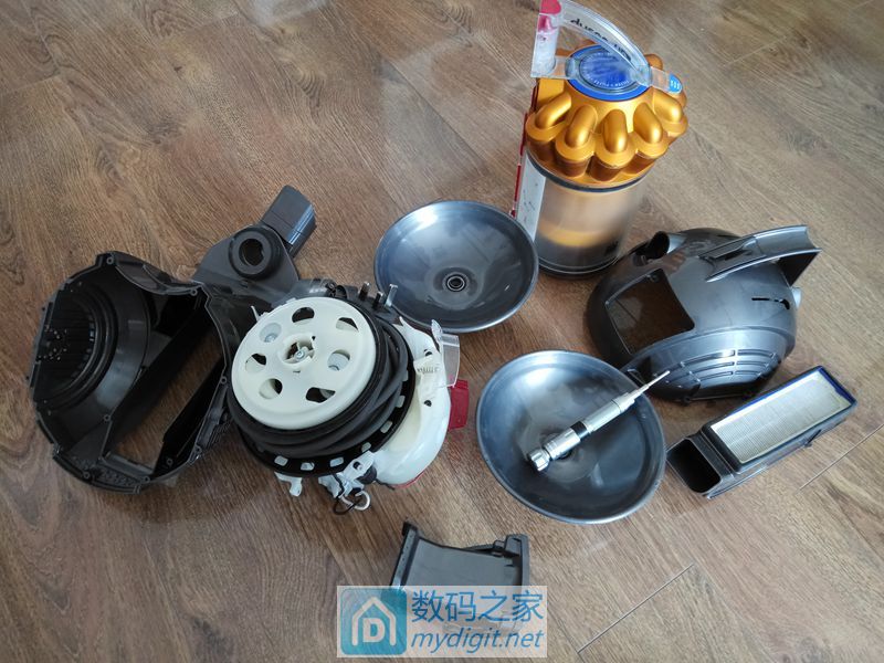 戴森dc有线吸尘器拆解,戴森吸尘器拆解详解