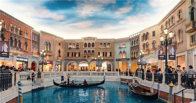 不甘心只做东方赌城，澳门现在想成为购物天堂｜海外