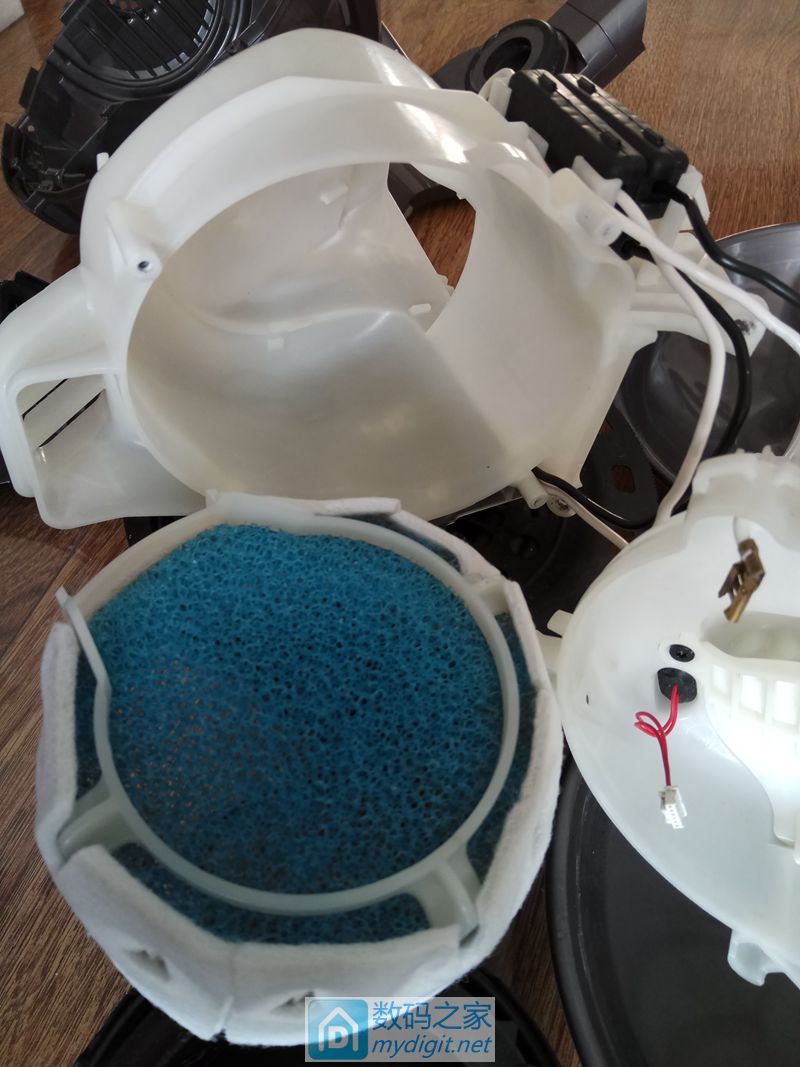 戴森dc有线吸尘器拆解,戴森吸尘器拆解详解