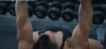 胸肌和背部这样练强度才能提升强度：8个动作绝对高强度强化胸背