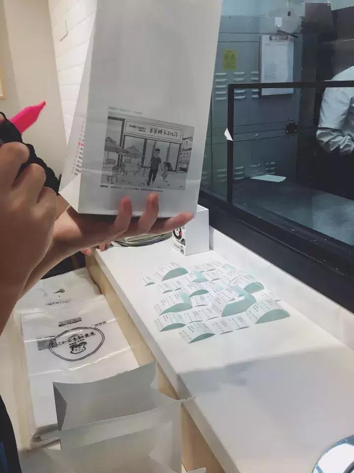 爸爸糖手工吐司为什么那么火,南通都爱吃的爆浆爸爸糖手工吐司