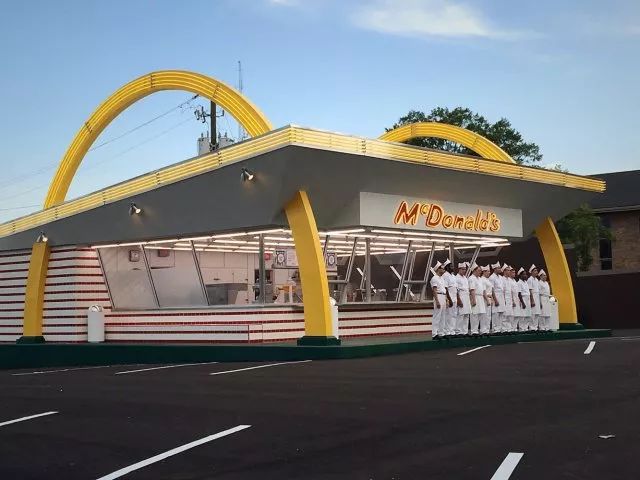 麦当劳改名金拱门新闻,早期麦当劳改名金拱门