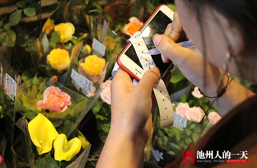 学习花艺多久可以成为花艺师,零基础入门如何学花艺做花艺师