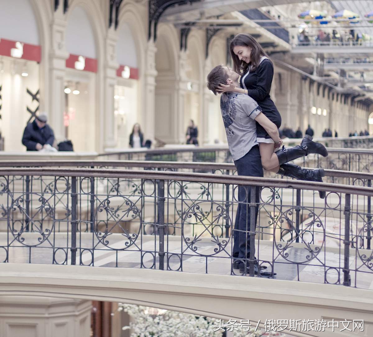 走，带你去俄罗斯最好的商场逛逛逛、买买买、吃吃吃~