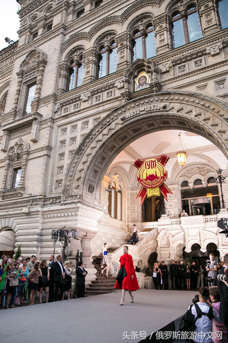 走，带你去俄罗斯最好的商场逛逛逛、买买买、吃吃吃~