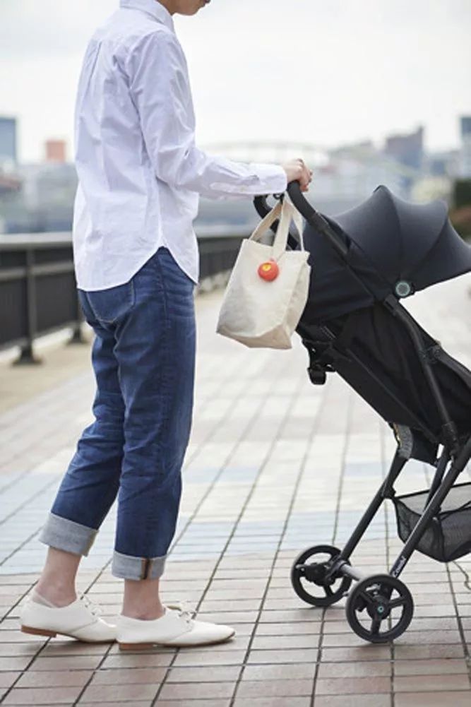 收纳衣服塑料袋技巧,家庭塑料袋怎么收纳