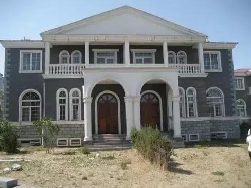 麦当劳改名叫金拱门了为什么,麦当劳金拱门店改名