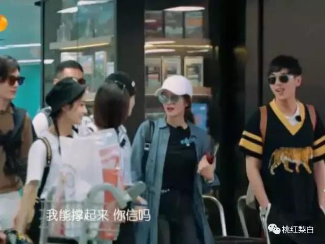 带货女王娜扎江疏影隔空示爱,真姐妹还是“塑料花姐妹情”?