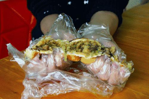 代购界的黑马！星火路新开了一家挤破头才能买到的烧饼！