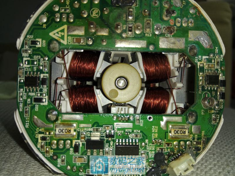 戴森dc有线吸尘器拆解,戴森吸尘器拆解详解