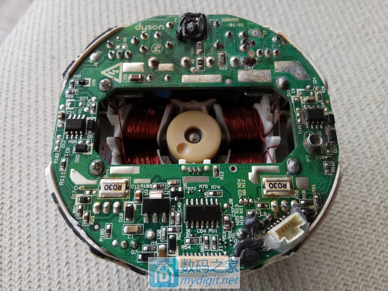 戴森dc有线吸尘器拆解,戴森吸尘器拆解详解