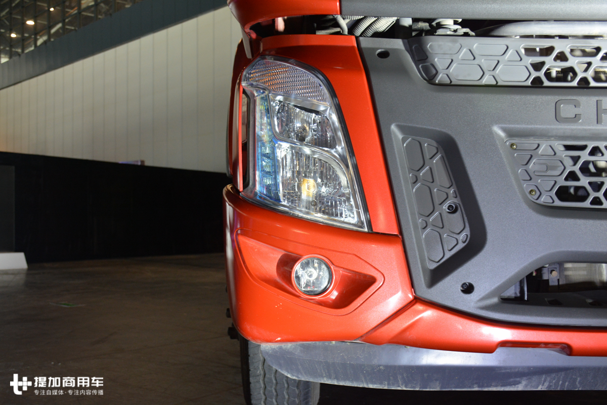 新款乘龙h5v牵引车报价,中长途重卡