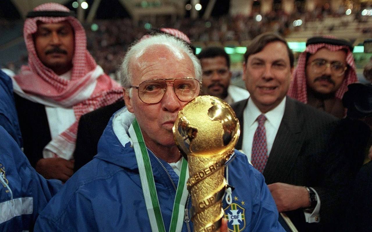 乌克兰足球十大球星,中国历史足球十大球星