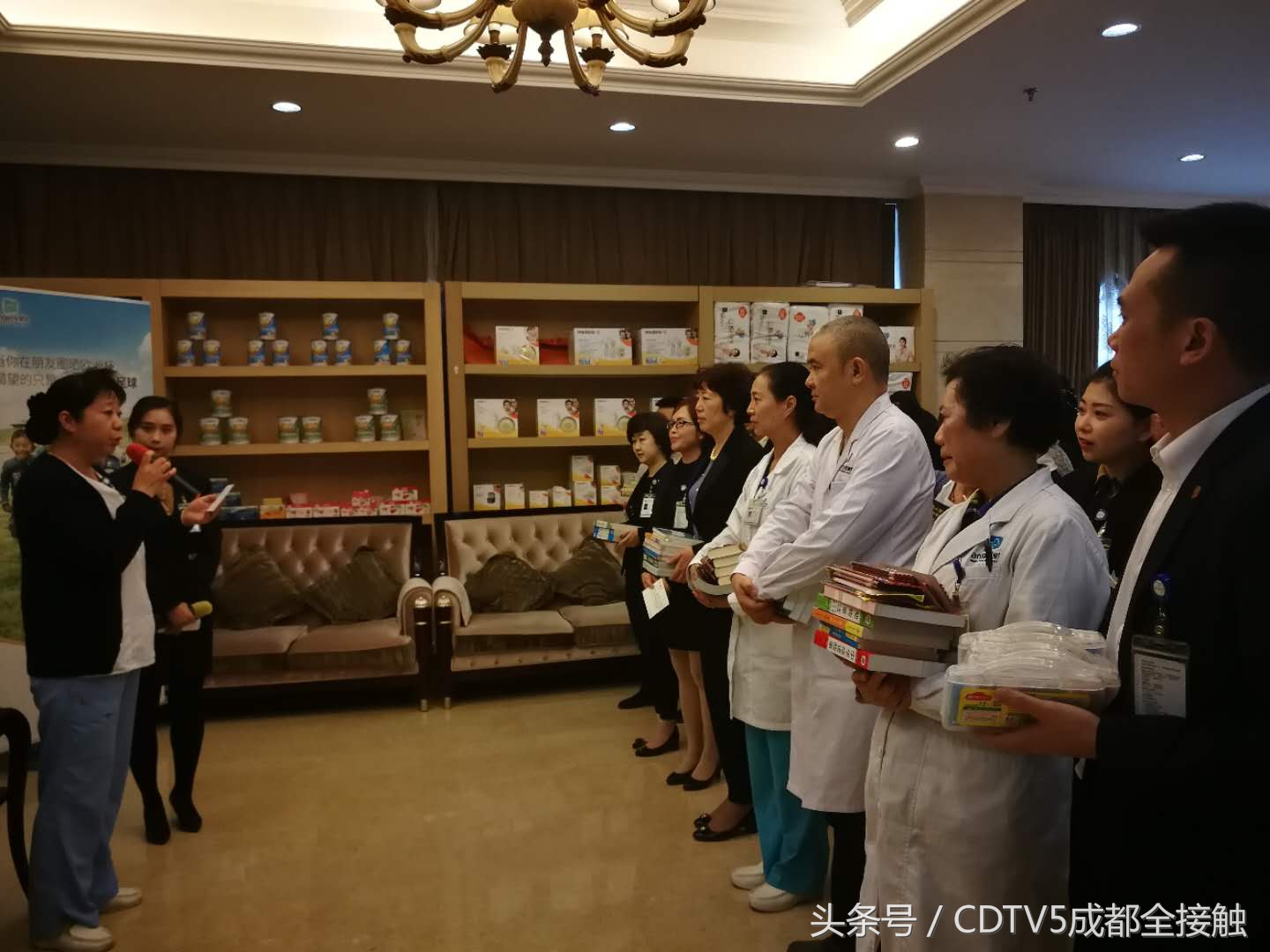 我为支点让爱远传︱成都安琪儿妇产医院“天使支点”公益计划