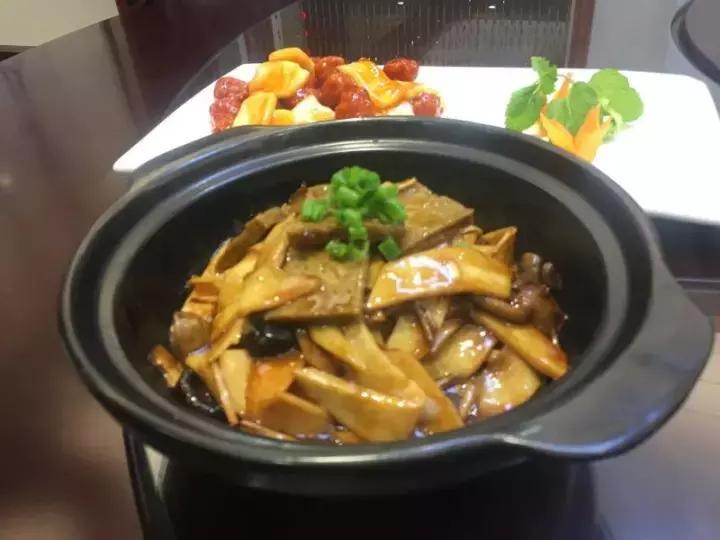 重阳节这一天有什么活动,重阳节吃什么才好