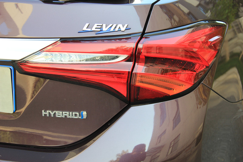 开了60万公里雷凌双擎,开了一天车油表不动