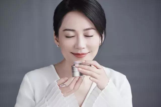 抗衰老保湿面霜珀莱雅,提拉紧致保湿抗衰老面霜清爽