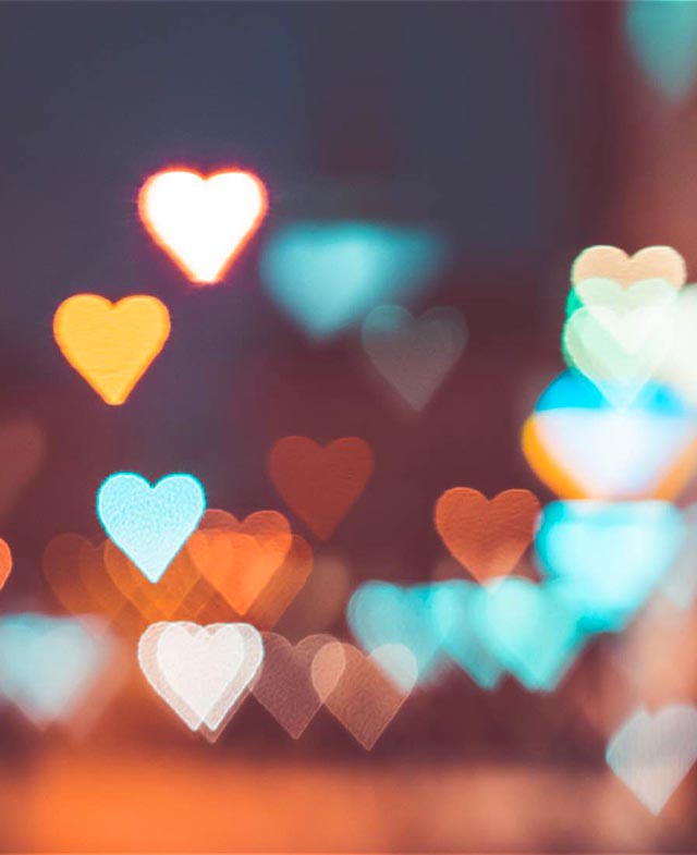 默默的爱一个人无论见与不见,我默默的深爱着你不管见与不见