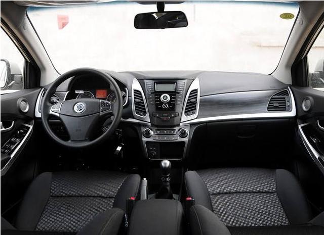 双龙汽车柯兰多2014,关于双龙柯兰多的介绍