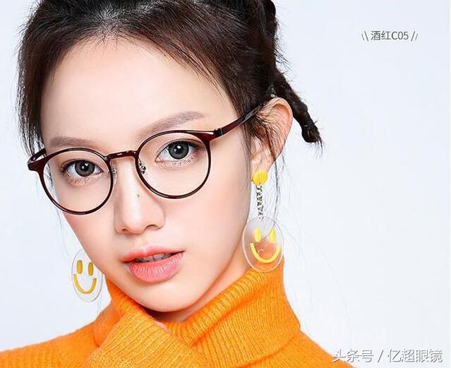 科普：几种质轻结实又不变形的镜架材质