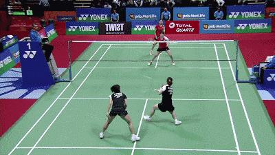 羽毛球双打封网,双打没有封网意识不会轮转怎么办