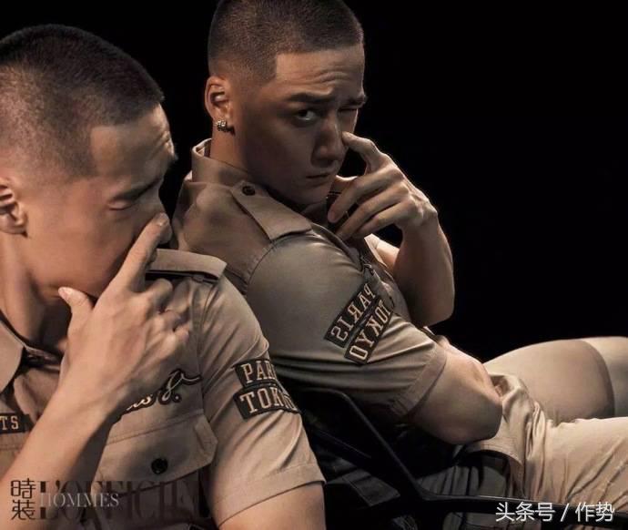 他有人鱼线和八块肌，却说：我不想露给你们看！