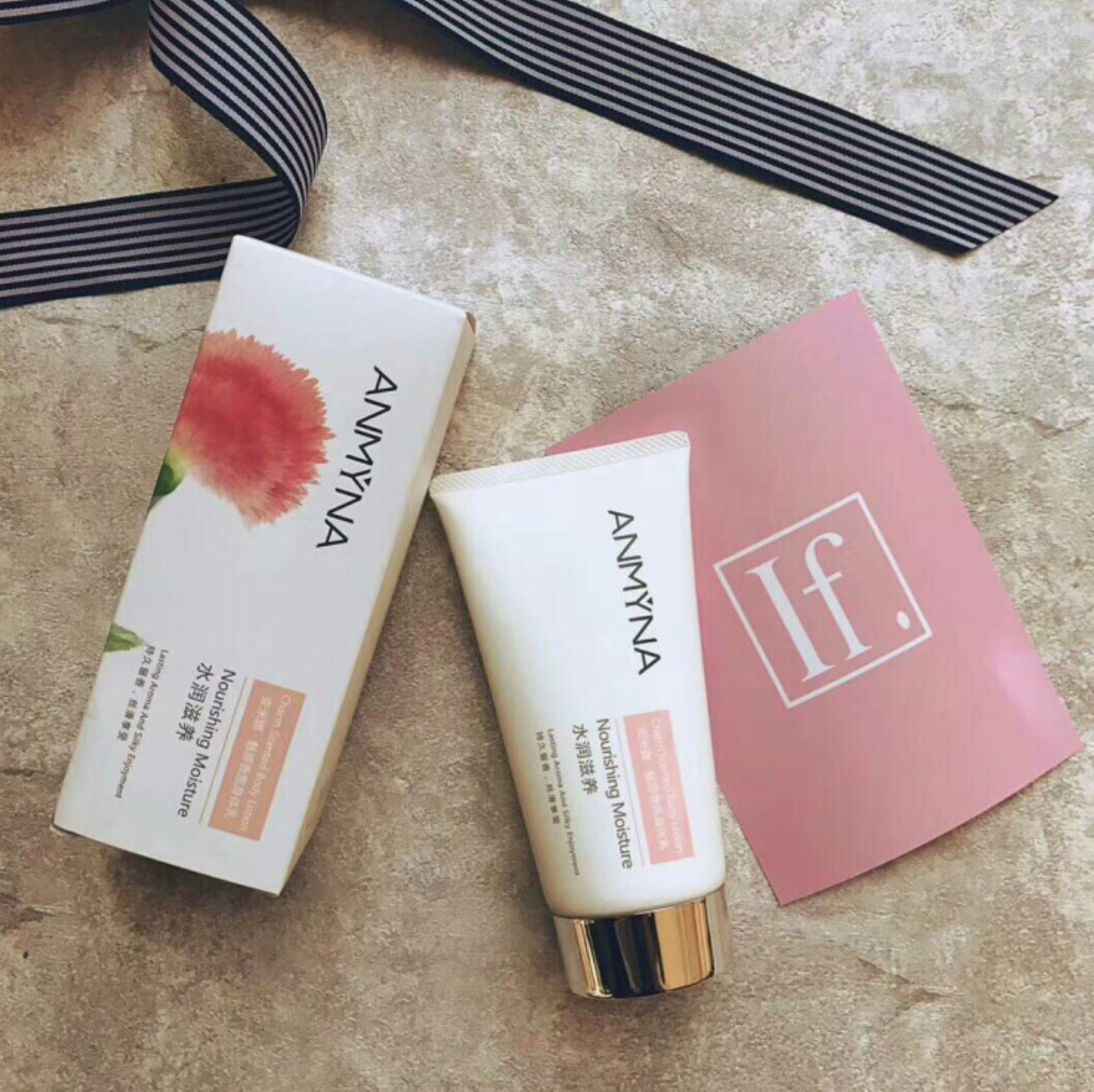 香水身体乳持久留香72小时正品,香水味美白身体乳推荐