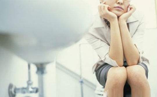 痘痘爆发的10大影响因素,痘痘一直不好因为做错了这几件事