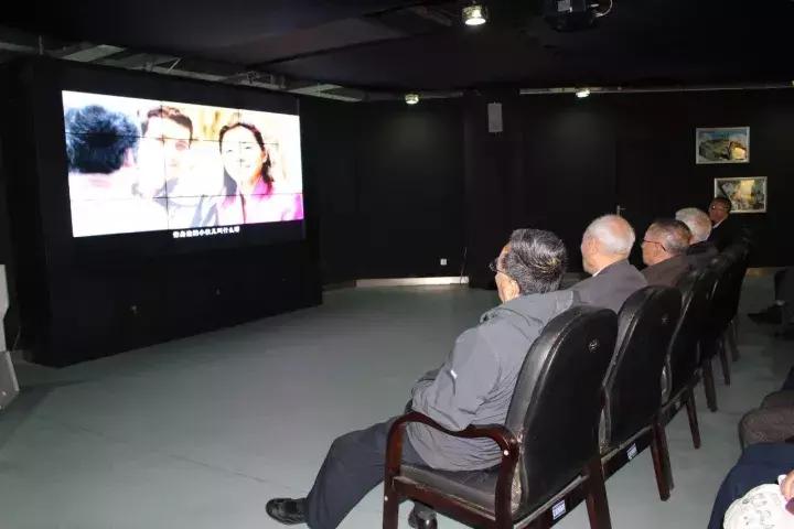 重返母校80后的回忆,重返六十年前的母校