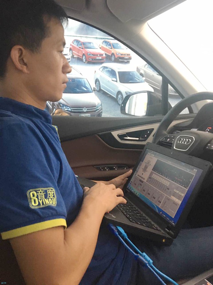 奥迪q7同级别的车型,奥迪q722款55tfsisline运动型