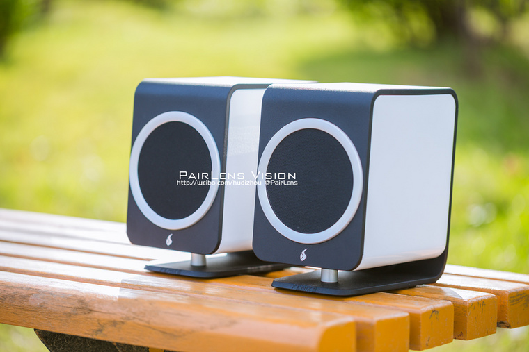 美少女与FeniksAudioEssence音箱的不经意邂逅