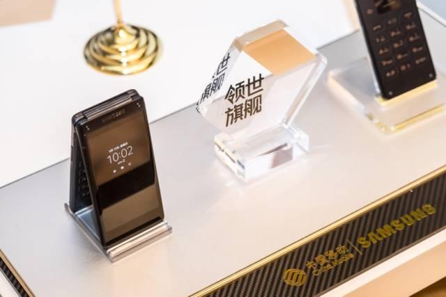 卖过189万一部的VERTU手机倒了，现在这些手机是土豪专属