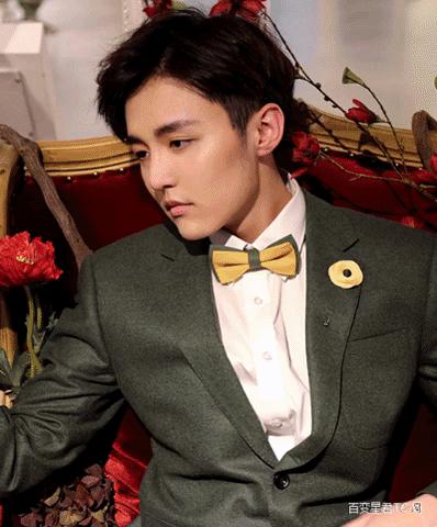 适合圆脸万圣节妆容教程,万圣节搞笑妆容教程