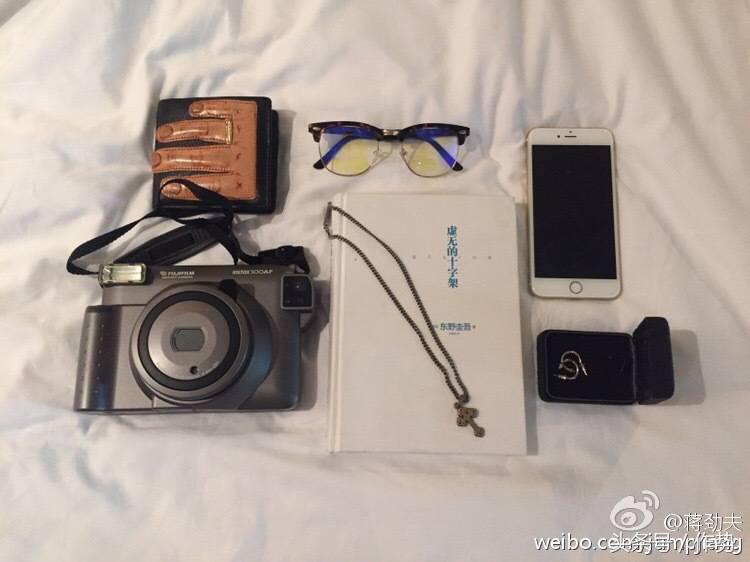 他有人鱼线和八块肌，却说：我不想露给你们看！