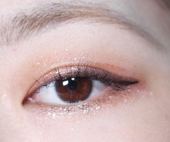 一抹就是满满华丽，超简单的电眼小心机！