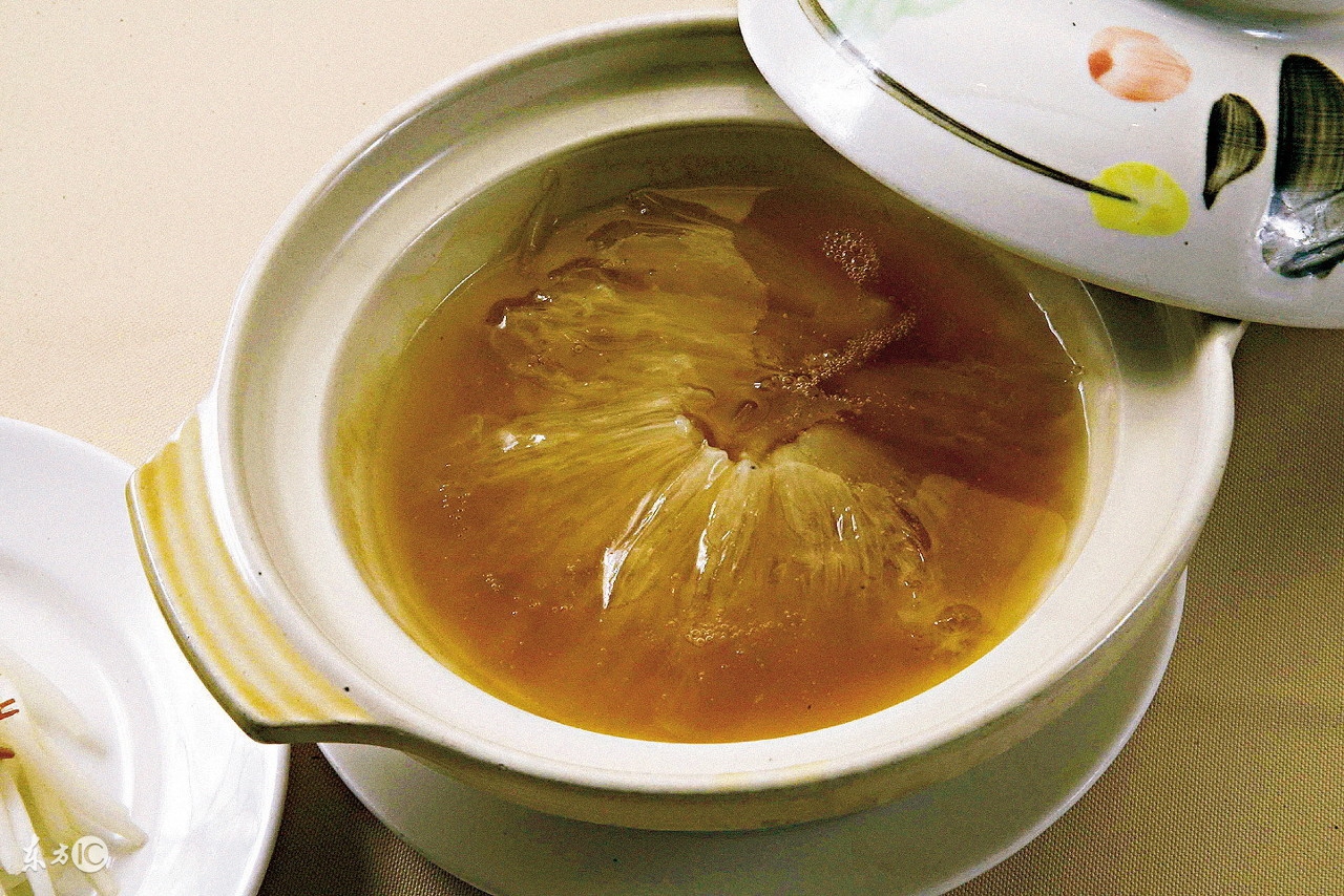 即食燕窝和鲜炖燕窝的营养区别,干挑燕窝和湿挑燕窝哪个营养好