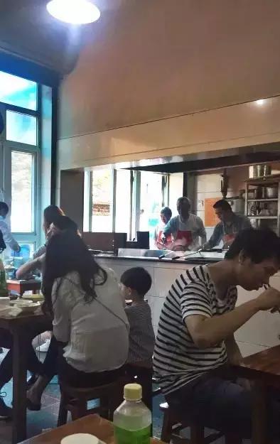 2个人30元就吃撑!这条街光看名字就能流口水!