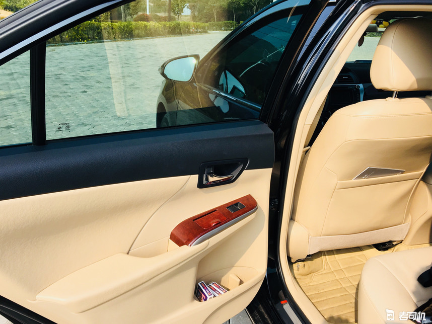 第七代凯美瑞皮实耐用这车保守可以开30年