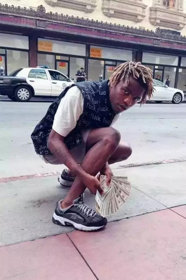 买不起八千块的巴黎世家，这些老爹鞋你可以试试