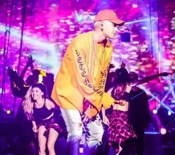 就四招！包你会穿Oversize，再也不怕人家说我土了！