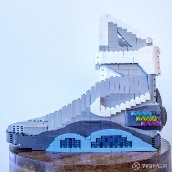 花式撸鞋？原来现在玩鞋都那么烧脑