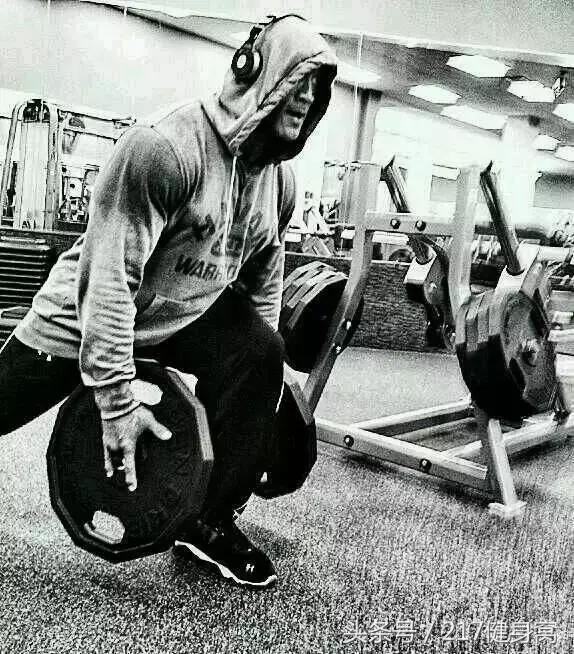 巨石强森健身计划表,巨石强森饮食健身计划