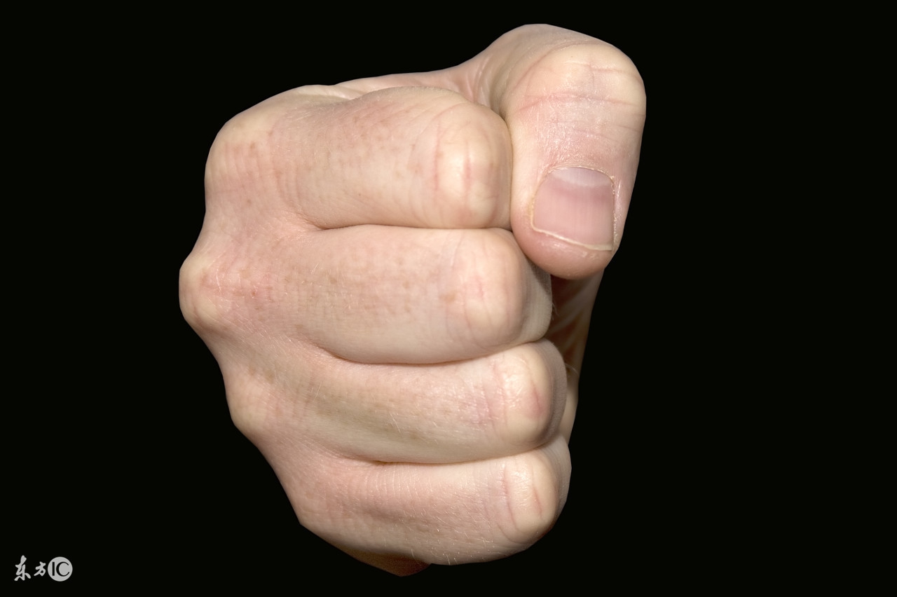 咄咄逼人的人怎么对付,怎么面对咄咄逼人不依不饶的人