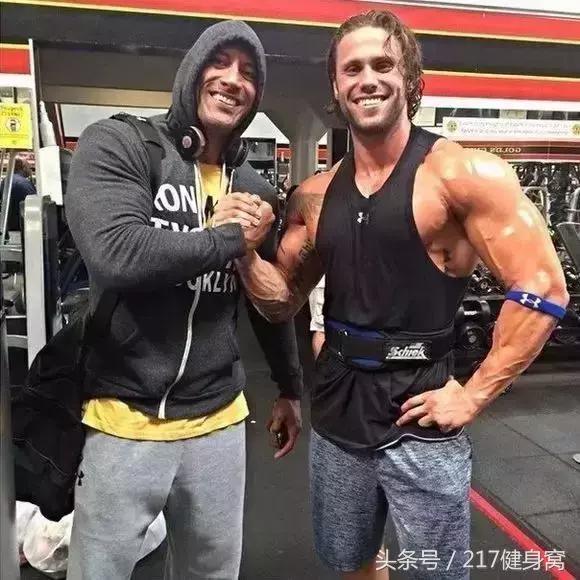 巨石强森健身计划表,巨石强森饮食健身计划