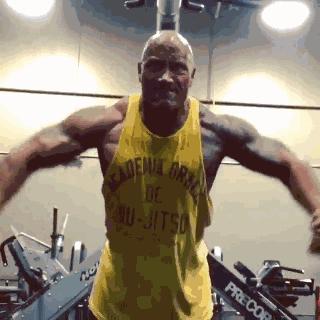 巨石强森健身计划表,巨石强森饮食健身计划