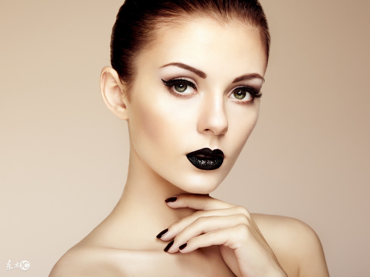 在工厂上班的女生怎么保养,上班如何做好防晒护肤