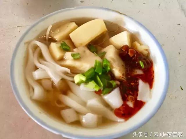 泸西豌豆凉粉,泸西水晶凉粉怎么做好吃