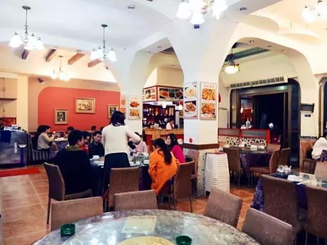 2个人30元就吃撑!这条街光看名字就能流口水!