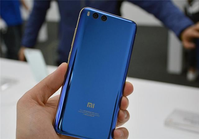 iphone6和苹果6plus哪个值得入手,iphone6和小米4屏幕哪个好