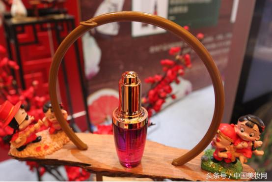 景德镇青花瓷器品牌前十名,景德镇瓷器套装